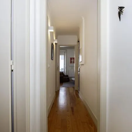 Artistic Duplex דירה ליסבון