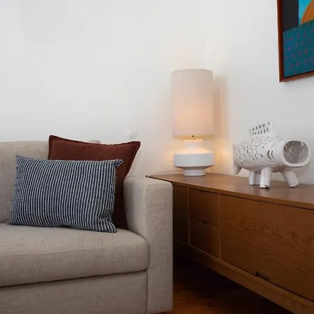דירה Artistic Duplex