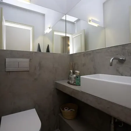 דירה Artistic Duplex ליסבון