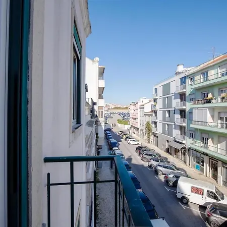 Artistic Duplex アパート リスボン