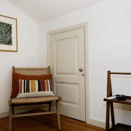 Artistic Duplex アパート *